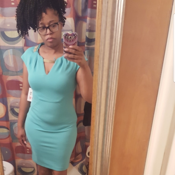 Bisou Bisou Dress - Picture 10 of 11